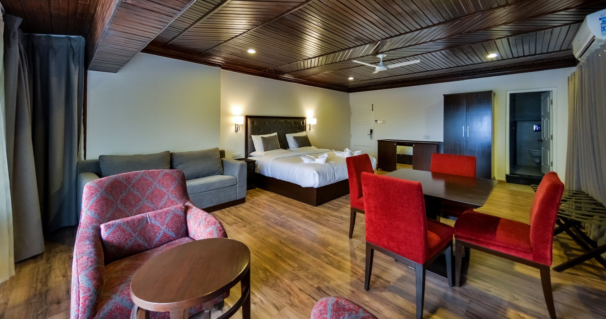 Hotel Metropolis Srīnagar Esterno foto